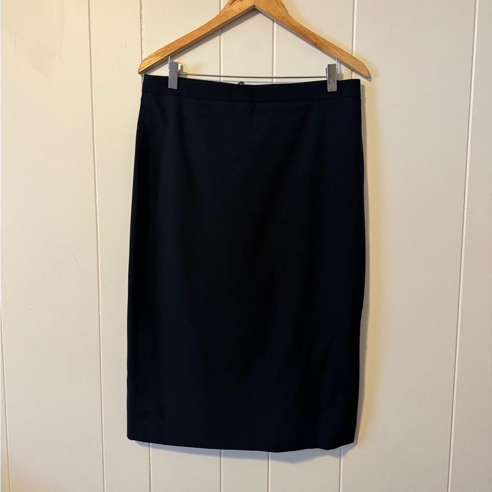 Tall SZ 10 Pencil Skirt. Not stretchy.